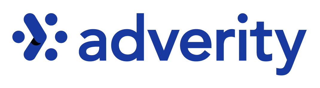 Das Logo von Adverity in blauer Schrift mit einem stilisierten Symbol, das aus zwei Punkten und einem Pfeil besteht.